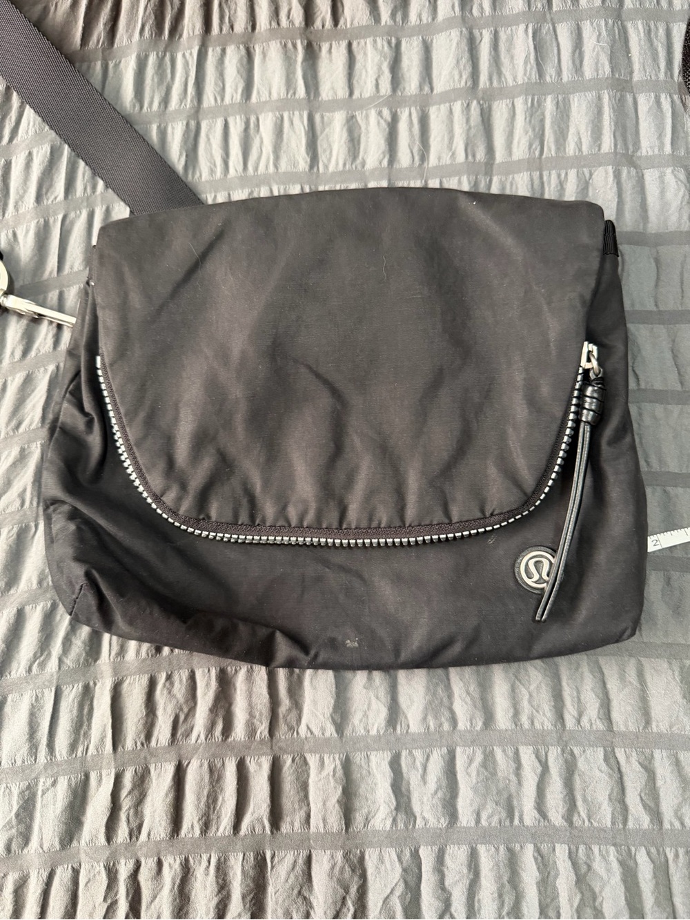 lululemon athletica Black Fabric Messenger Crossbody Bag